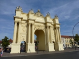 Das Brandenburger Tor in Potsdam bei Stadtrundfahrten besichtigen